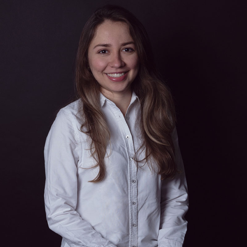 Dentista Stephanie - Clínica Dental En Les Corts Y Cornellà